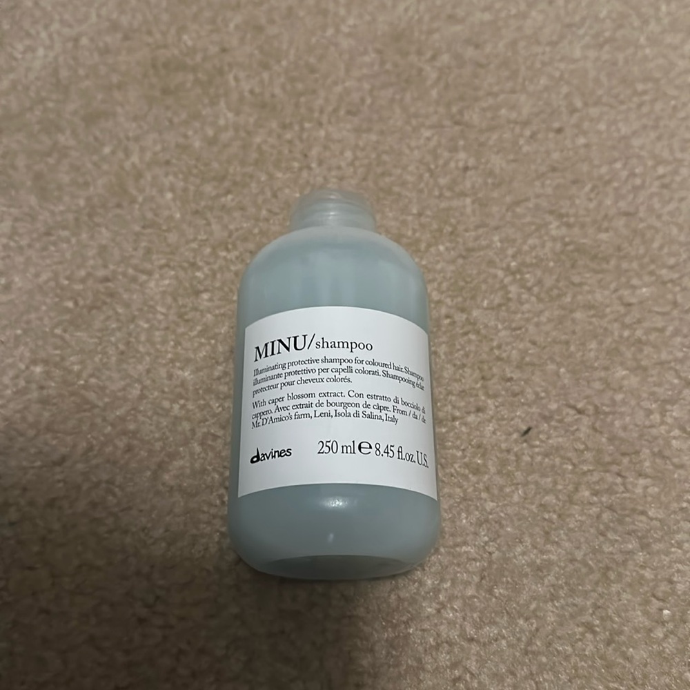 Davines MINU shampoo